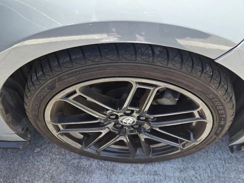 Used 2021 Toyota Corolla SE FWD image 5