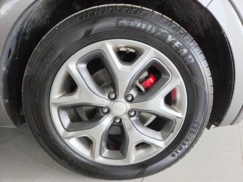 Used 2016 Kia Sorento SX image 8