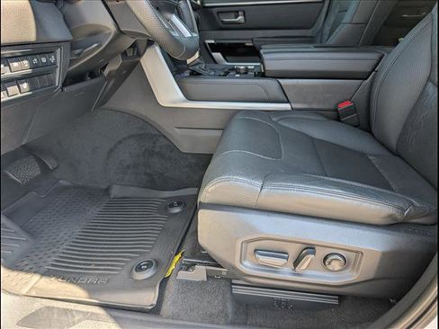 Used 2024 Toyota Tundra Limited image 9