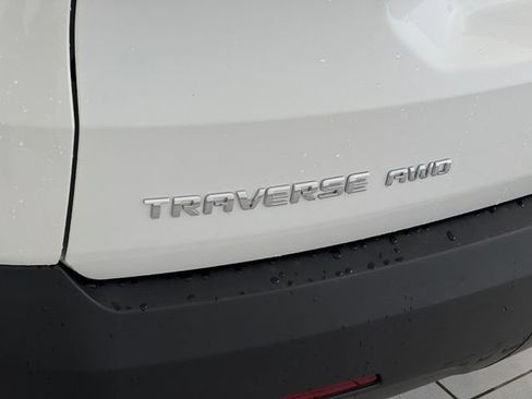 Certified 2023 Chevrolet Traverse LT w/ LT Premium Package AWD/4WD image 47