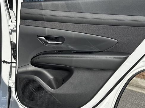 New 2026 Hyundai Tucson Limited image 16