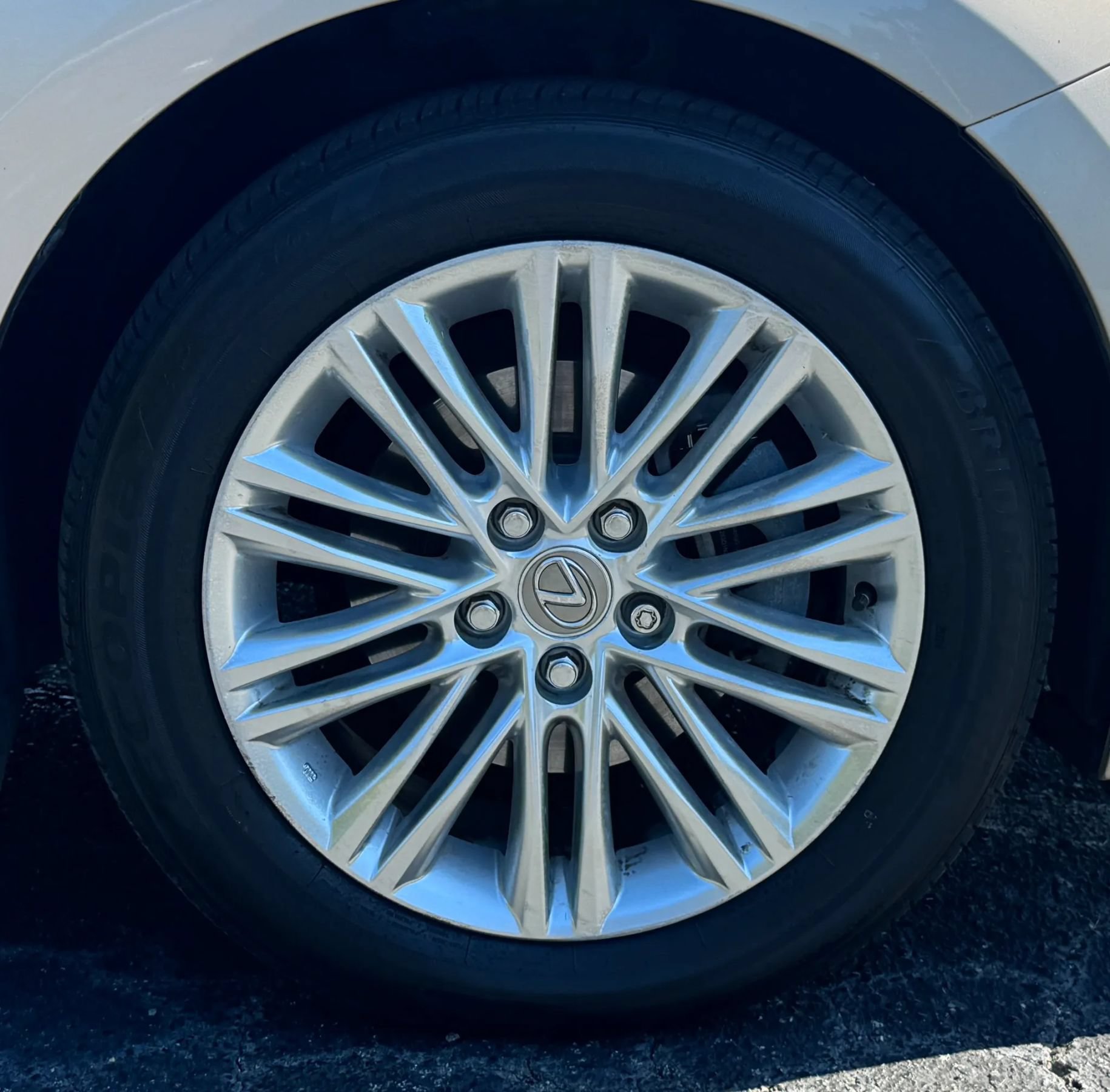 Used 2014 Lexus ES 350 w/ Luxury Package FWD image 9