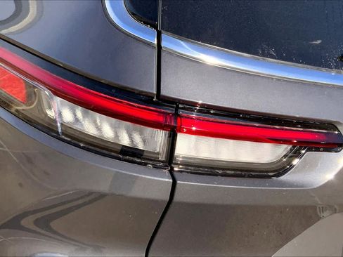 New 2025 Jeep Grand Cherokee L Laredo image 14