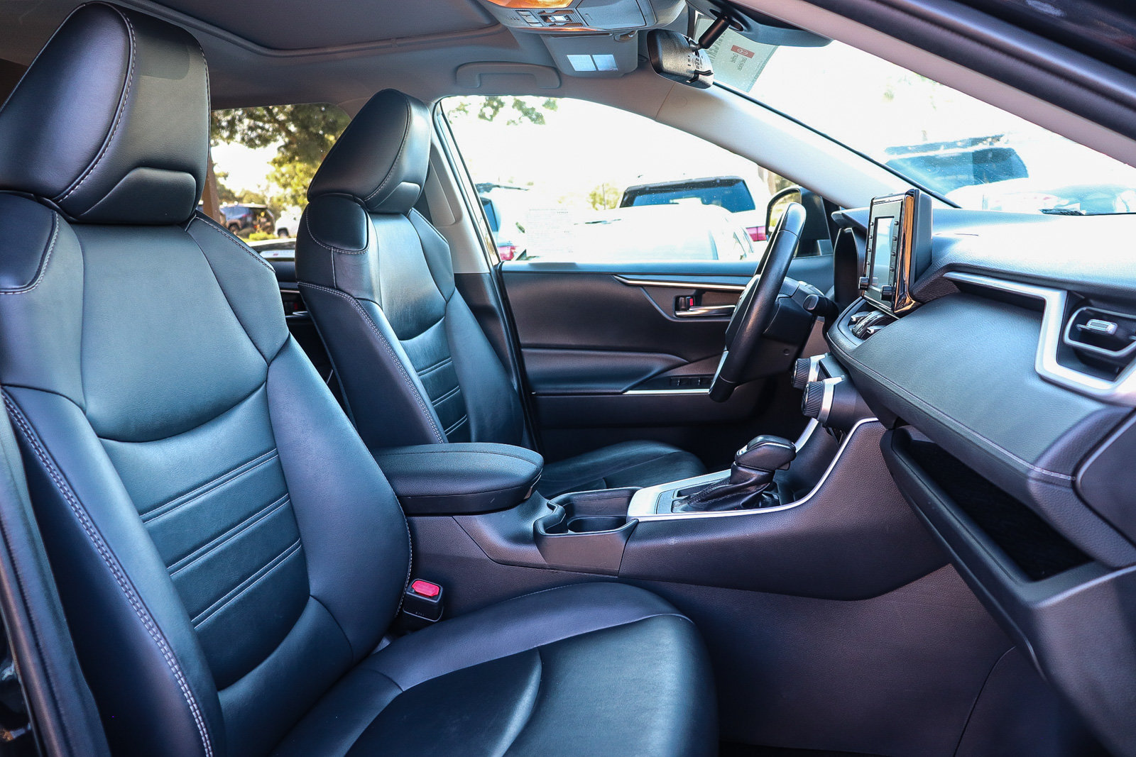 Certified 2019 Toyota RAV4 XLE Premium w/ Carpet Mat Package FWD image 17