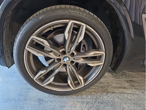 Used 2021 BMW X4 M40i w/ Executive Package image 3