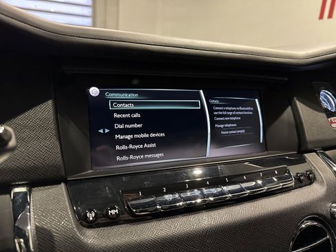 Used 2020 Rolls-Royce Cullinan image 44