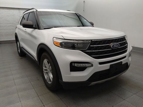 Used 2023 Ford Explorer XLT w/ Equipment Group 202A RWD image 13