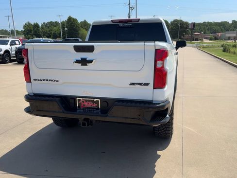 Used 2026 Chevrolet Silverado 1500 ZR2 AWD/4WD image 8