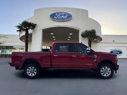 Certified 2019 Ford F350 Platinum w/ Platinum Ultimate Package AWD/4WD image 5