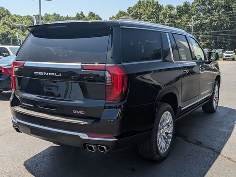 New 2025 GMC Yukon XL Denali w/ Sun & Power Step Package image 4