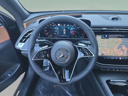 Used 2026 Mercedes-Benz E 450 4MATIC Sedan image 20