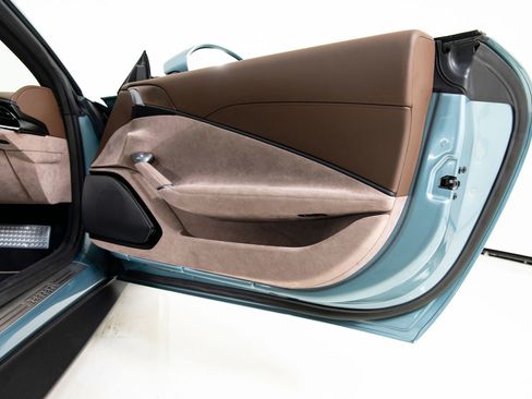 Certified 2025 Ferrari Roma Spider RWD image 28