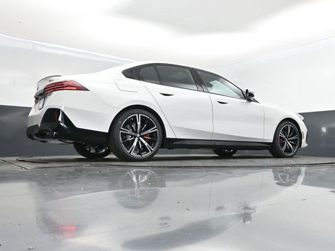 New 2026 BMW 530i w/ M Sport Package image 35