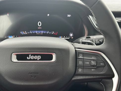 Certified 2024 Jeep Grand Cherokee L Laredo AWD/4WD image 27