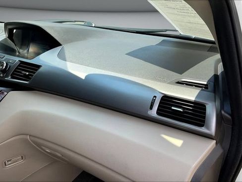 Used 2016 Honda Odyssey EX-L image 29