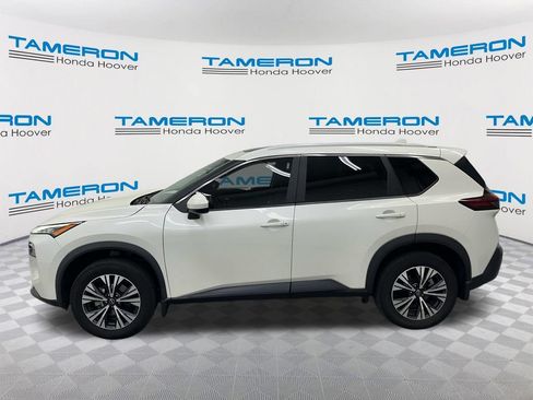 Used 2023 Nissan Rogue SV w/ SV Premium B Package FWD image 2
