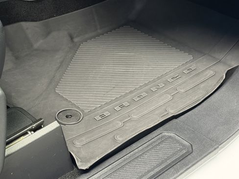 Used 2025 Ford Bronco Outer Banks image 28