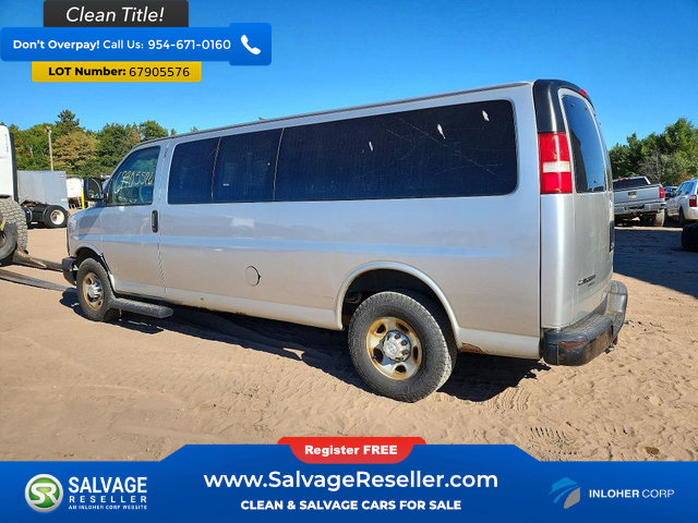 Used 2015 Chevrolet Express 3500 LS RWD image 3