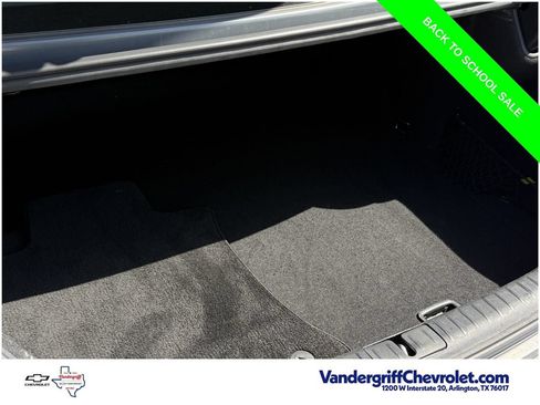 Used 2025 Genesis G70 2.5T RWD image 29