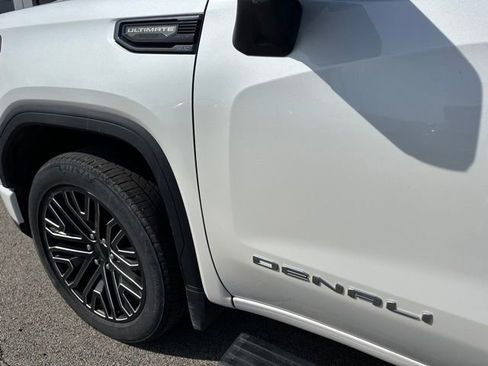 Used 2022 GMC Sierra 1500 Denali Ultimate AWD/4WD image 7