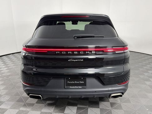 Used 2026 Porsche Cayenne AWD/4WD image 10