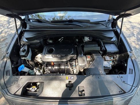 Used 2019 Hyundai Santa Fe SE AWD/4WD image 7