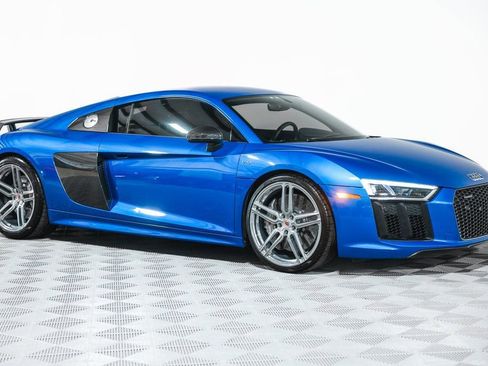 Used 2017 Audi R8 V10 plus image 4