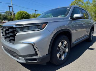 Used 2025 Honda Pilot EX-L video 2