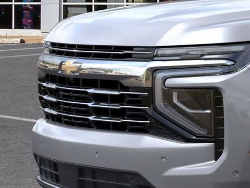 New 2026 Chevrolet Suburban LT w/ Comfort Package image 13
