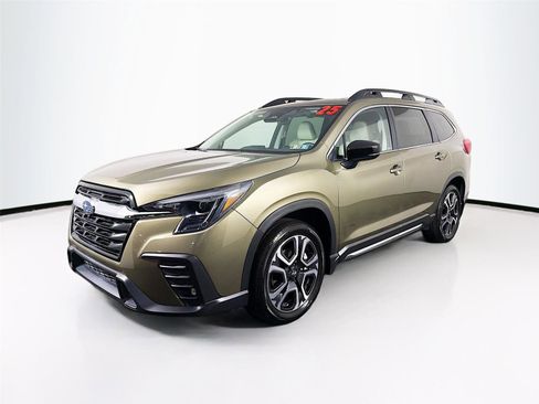 Used 2025 Subaru Ascent Limited AWD/4WD image 3