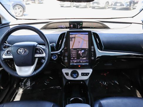 Used 2017 Toyota Prius Prime Advanced w/ Carpet Mat Package FWD image 18