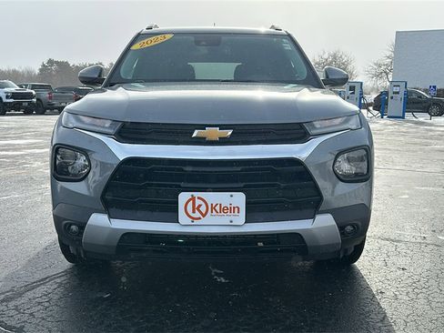 Used 2023 Chevrolet TrailBlazer LT w/ Convenience Package image 2