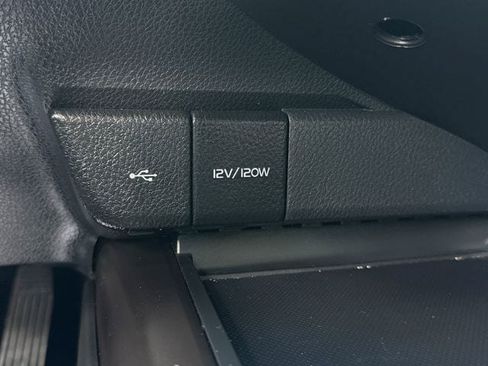 Used 2024 Toyota Camry SE FWD image 19