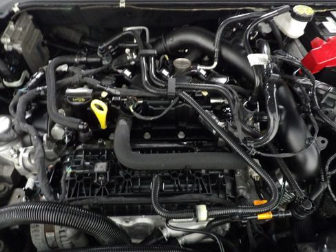 Used 2020 Ford Fusion SE FWD image 22