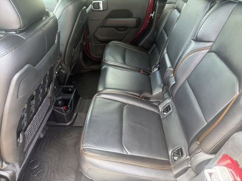 Used 2021 Jeep Gladiator Mojave AWD/4WD image 34