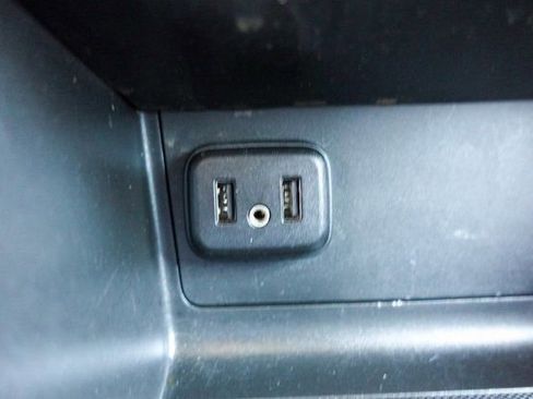 Used 2022 Chevrolet Colorado LT w/ Safety Package image 20