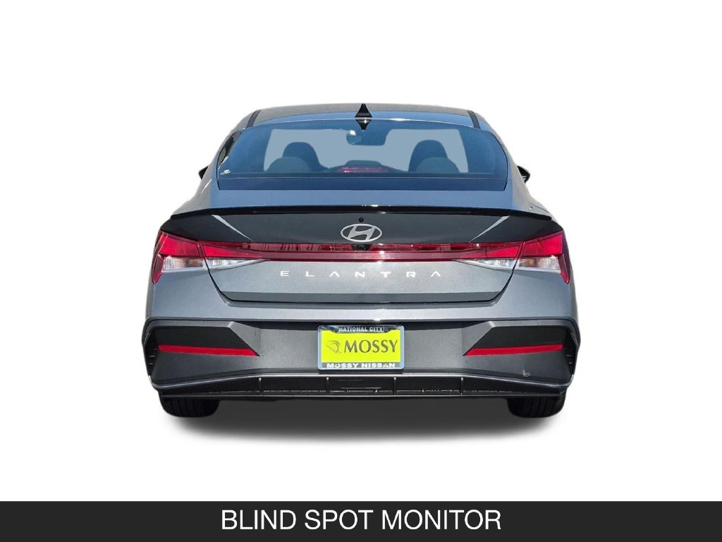 Used 2026 Hyundai Elantra Sport FWD image 8