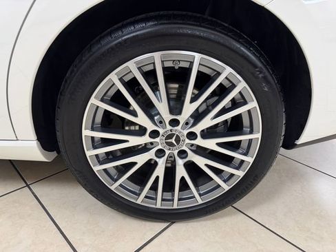 Used 2025 Mercedes-Benz CLA 250 image 22