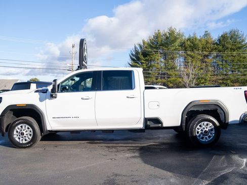 Used 2024 GMC Sierra 2500 SLE w/ SLE Convenience Package image 3