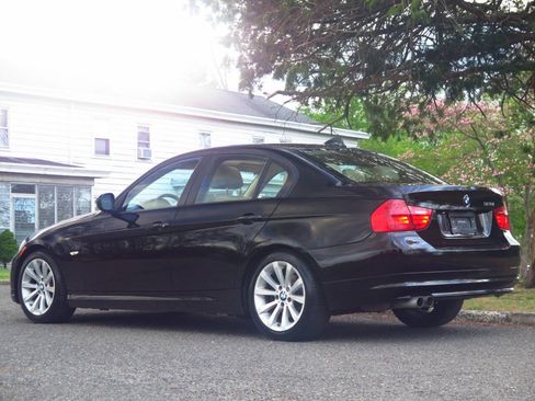 Used 2009 BMW 328i Sedan RWD image 3