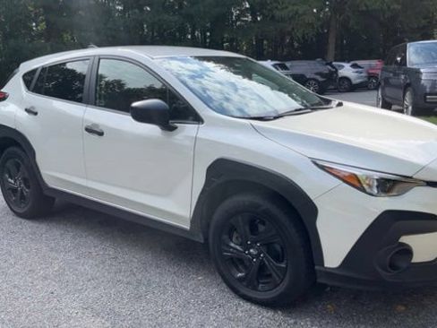 Used 2025 Subaru Crosstrek 2.0i AWD/4WD image 2