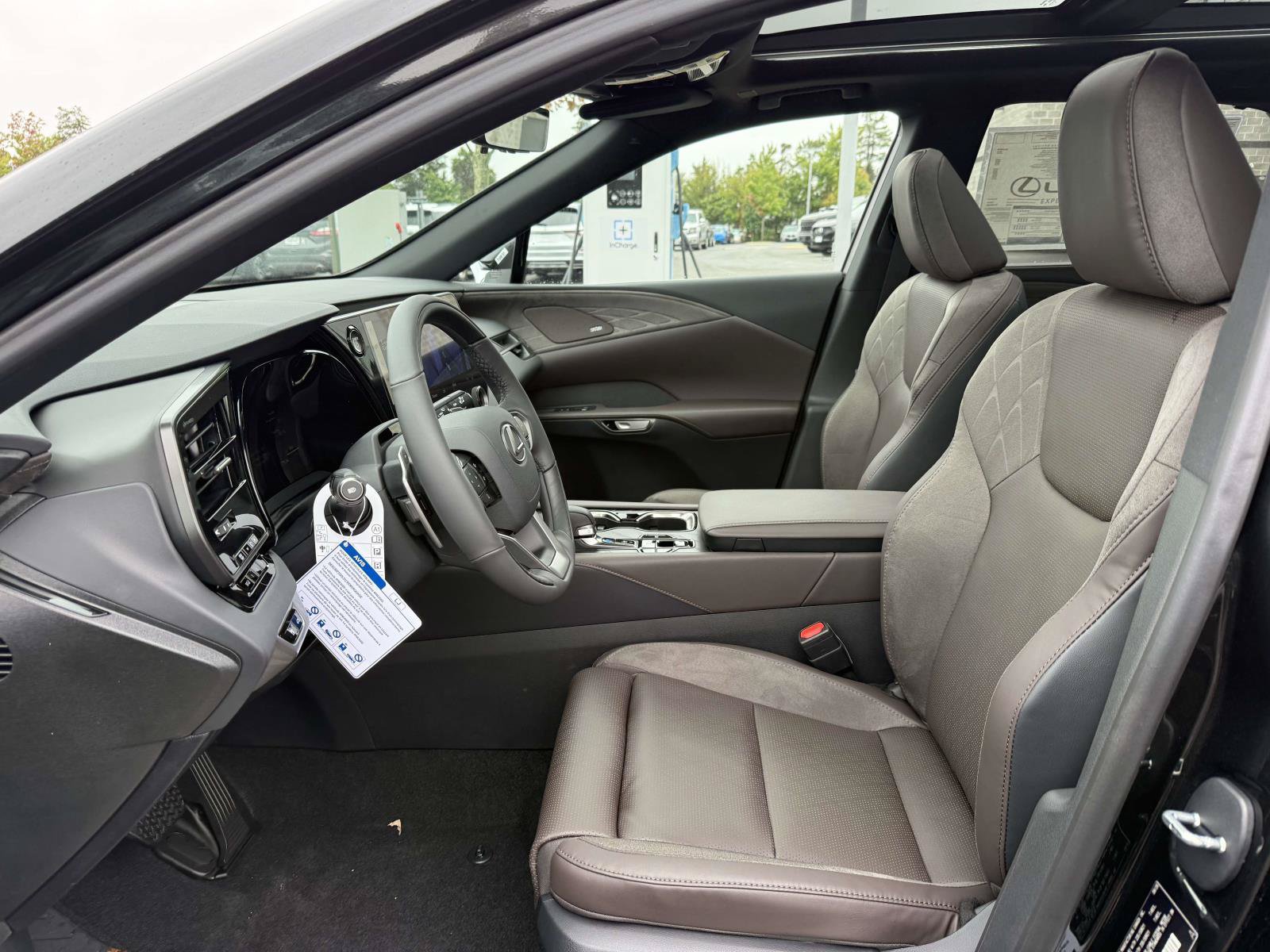 New 2026 Lexus RX 350h w/ Convenience Package AWD/4WD image 12