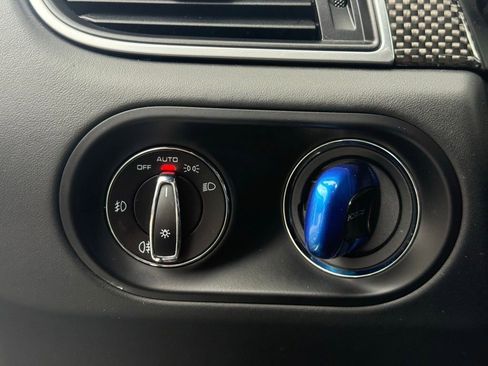 Used 2015 Porsche Macan Turbo image 17