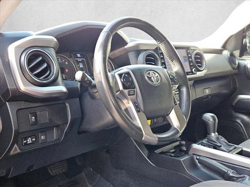 Used 2021 Toyota Tacoma SR5 image 9