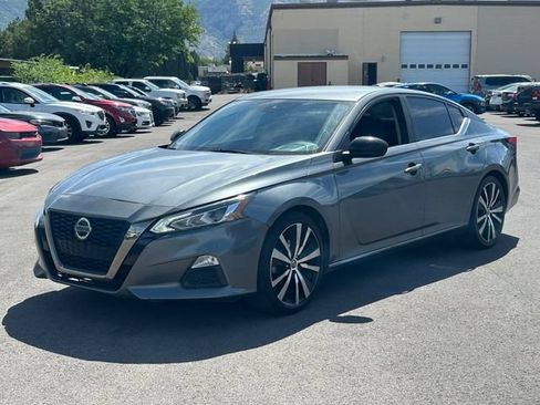 Used 2020 Nissan Altima 2.5 SR FWD image 8