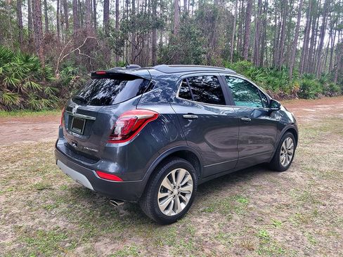Used 2017 Buick Encore Preferred image 4
