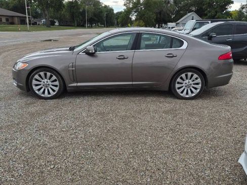 Used 2009 Jaguar XF Premium RWD image 1