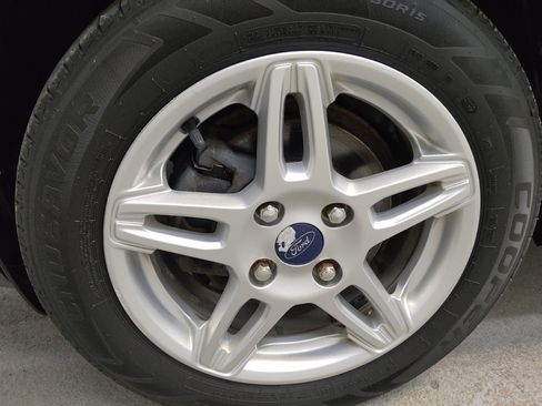 Used 2017 Ford Fiesta SE image 31