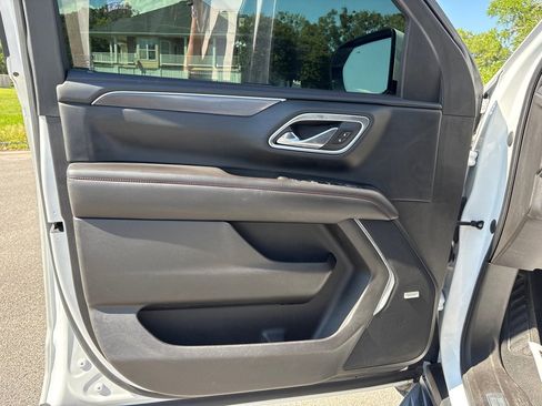 Used 2021 Chevrolet Tahoe RST w/ Luxury Package image 10