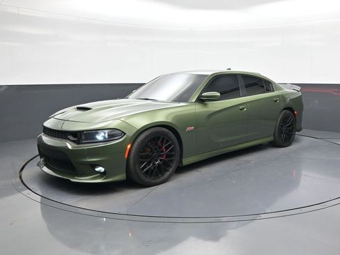 Used 2022 Dodge Charger Scat Pack w/ Plus Group RWD image 3